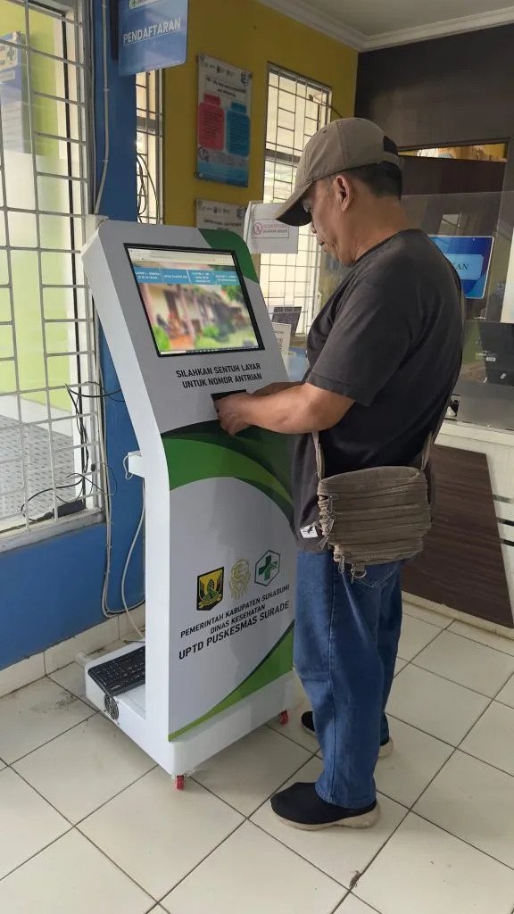 Mesin Antrian puskesmas